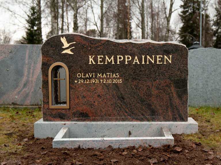 Hautakivi "Kemppainen"