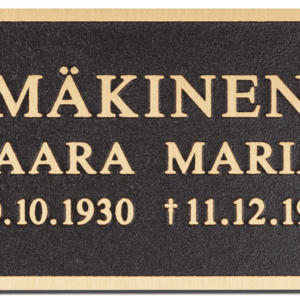 Pronssinen valettu muistolaatta kohokirjaimilla hautakiveen