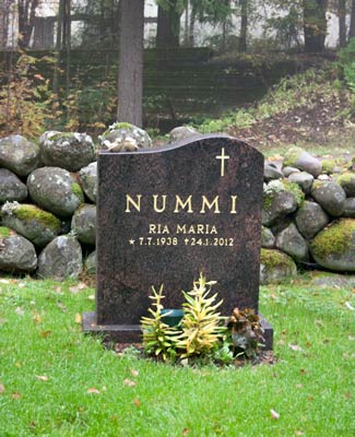 Hautakivi "Nummi"