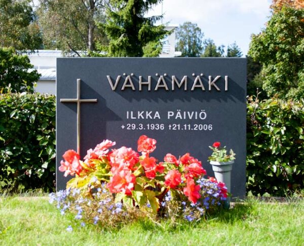 Hautakivi "Vähämäki"